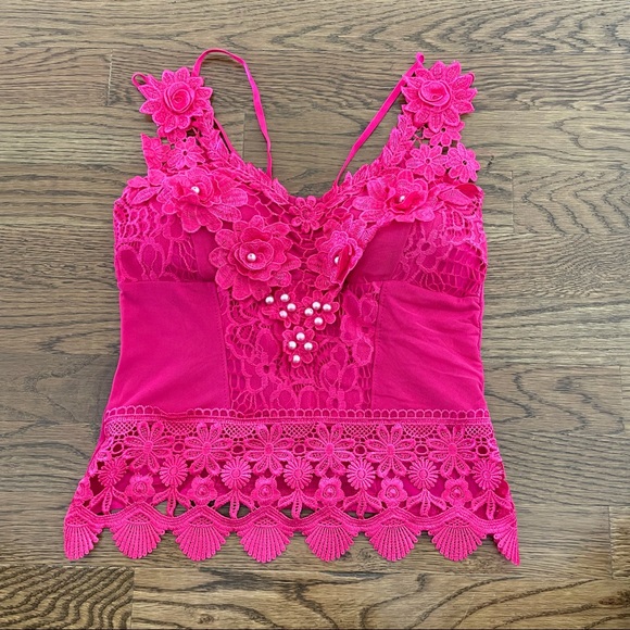 Bundle of NWOT tops - Picture 2 of 8